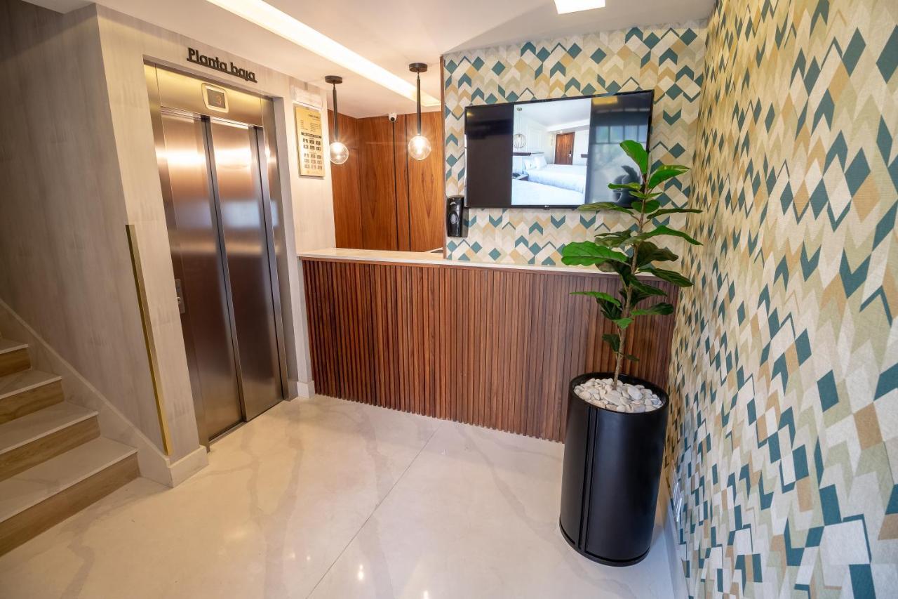 Six Hotel Guadalajara Degollado ภายนอก รูปภาพ