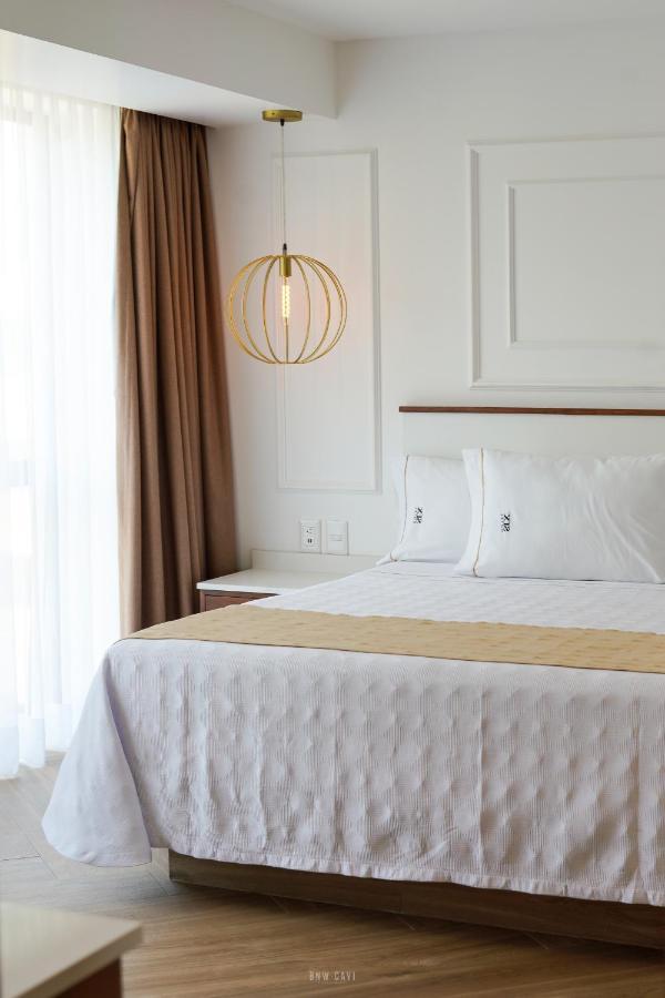 Six Hotel Guadalajara Degollado ภายนอก รูปภาพ