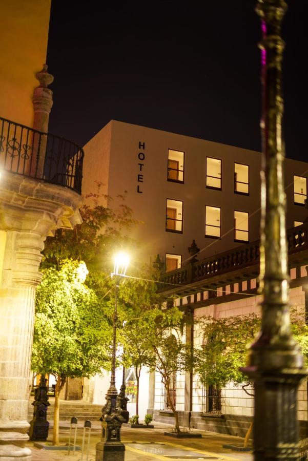 Six Hotel Guadalajara Degollado ภายนอก รูปภาพ