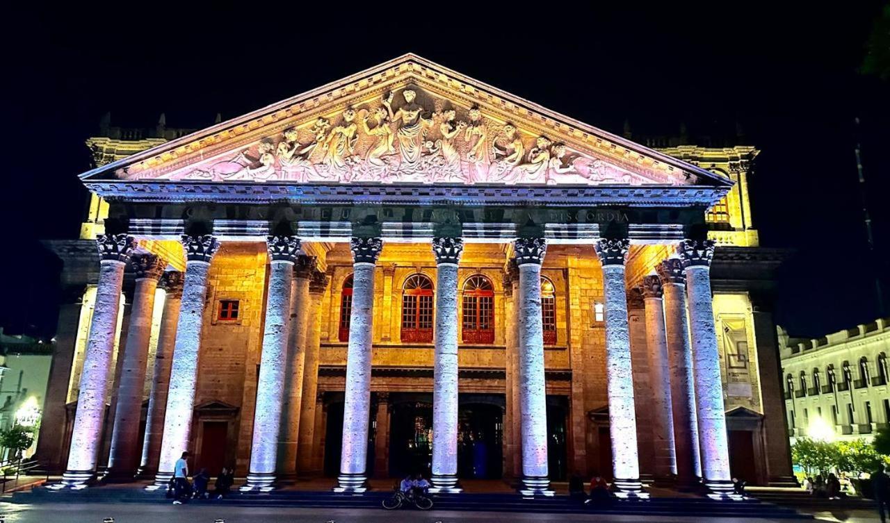 Six Hotel Guadalajara Degollado ภายนอก รูปภาพ