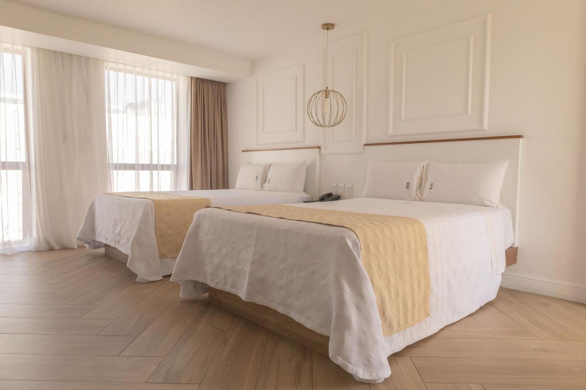 Six Hotel Guadalajara Degollado ภายนอก รูปภาพ