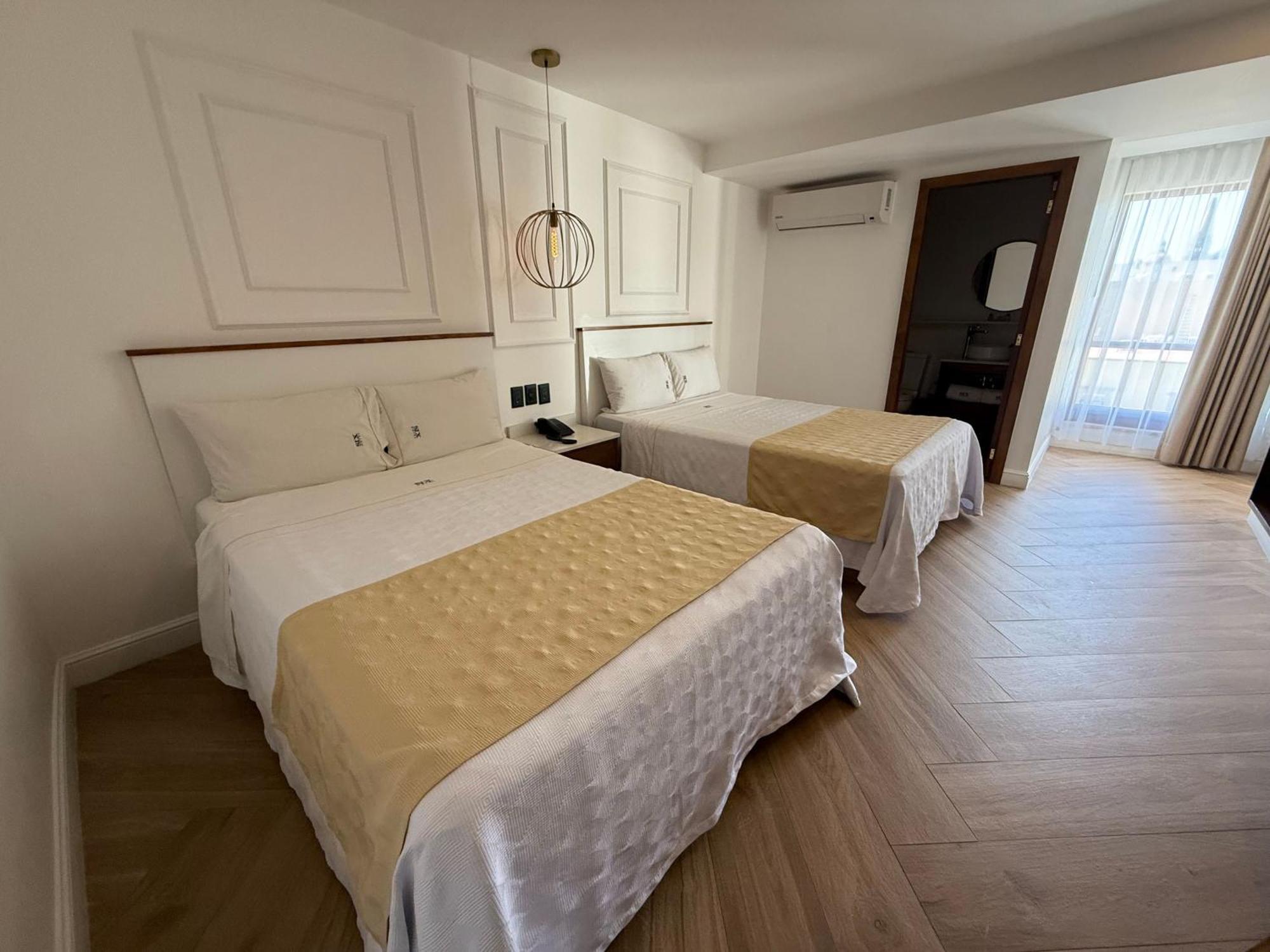 Six Hotel Guadalajara Degollado ภายนอก รูปภาพ